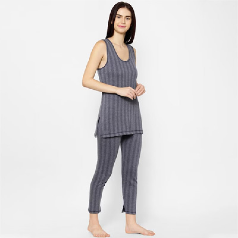 Women Grey Striped Thermal Set